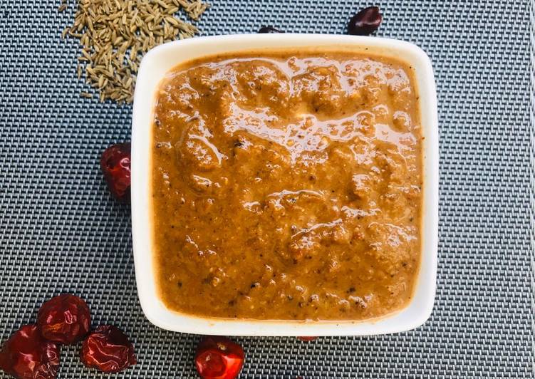 How to Prepare Homemade Roasted and spicy chutney