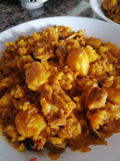Una foto de Paella de pollo y marisco XXL (Thermomix)