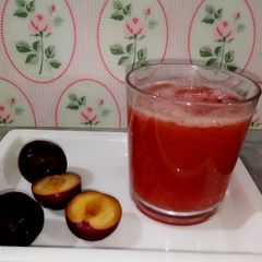 A picture of Fresh plum juice.