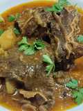 Costilla de res guisada