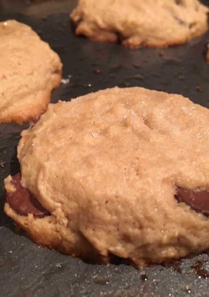 A picture of Peanut Butter Cookies.