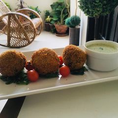 A picture of Chicken potato balls.