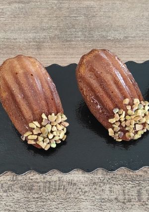 Une photo de Madeleine miel safran, orange de Yotam Ottolenghi