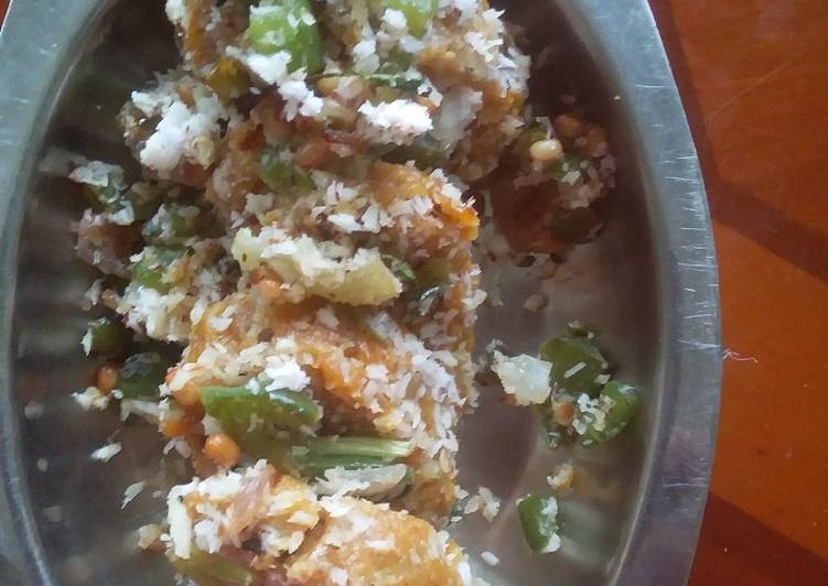 Step-by-Step Guide to Prepare Perfect Chow chow muthia with bell pepper