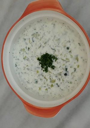 صورة لوصفة لبنيه (سلطة الخيار باللبن)
