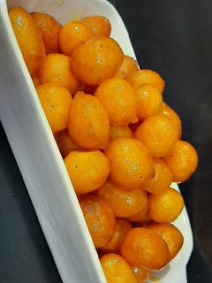 عکسی از دستور لگیمات(شیرینی عربی مخصوص ماه رمضان)