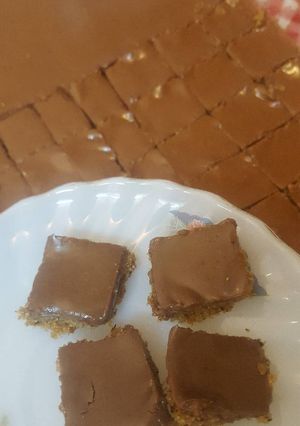 صورة لوصفة حلى بالسميد والكاكاو