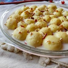 A picture of Ras Malai.