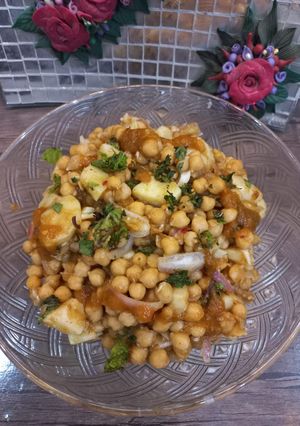 A picture of Chatpata chana chat ❤❤.