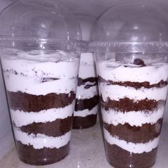 A picture of Cake parfait.