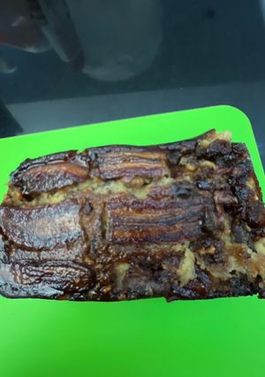 Una foto de Pan de banano caramelizado