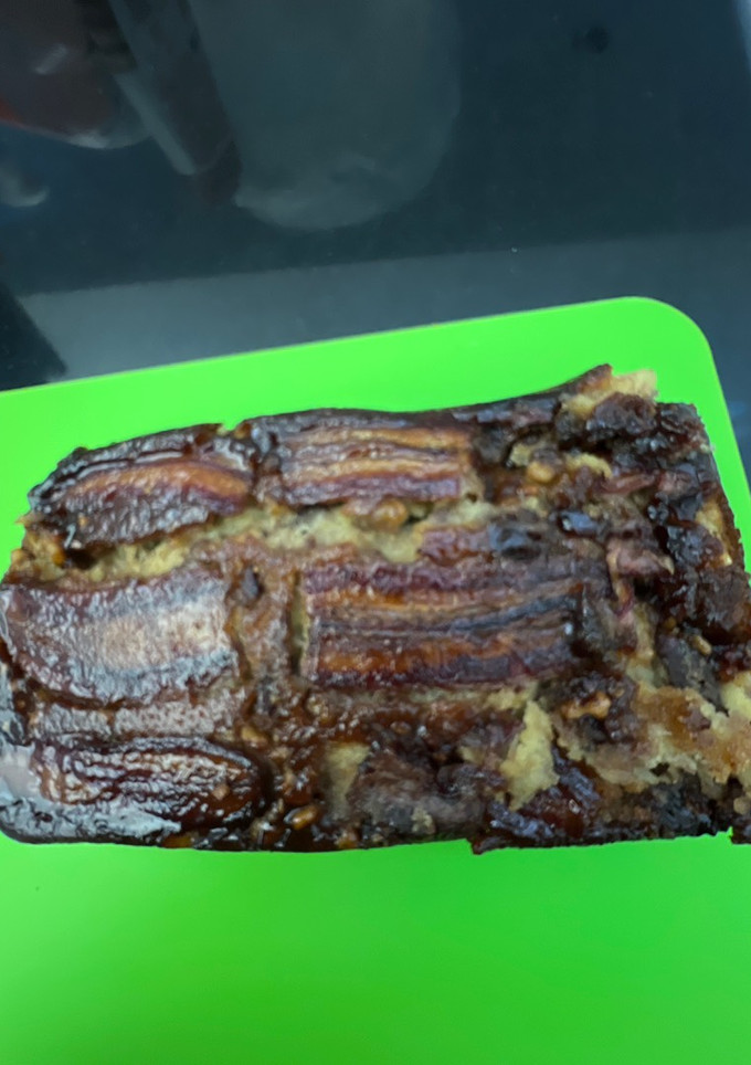 Una foto de Pan de banano caramelizado