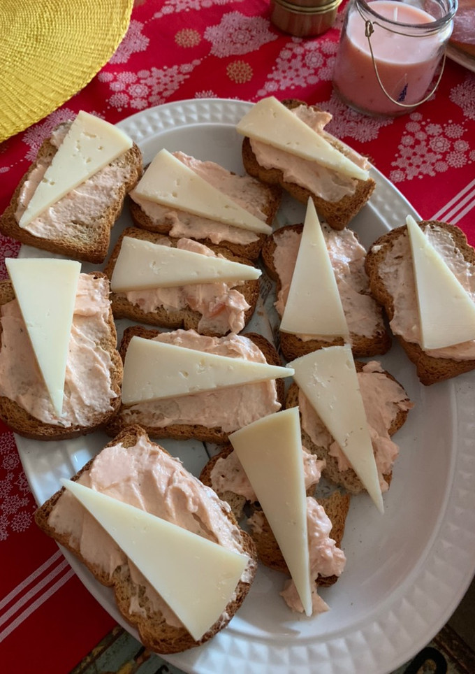 Una foto de Mousse de salmón ahumado con queso