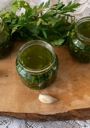 Foto di Prezzemolo fresco con aglio e olio