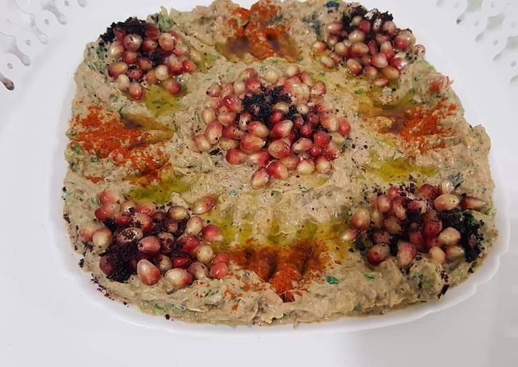 بابا غنوج بالباذنجان المقلي
