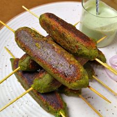 A picture of Hara Bhara Seekh Kebab.