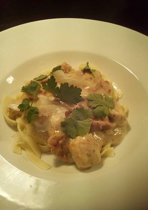 A picture of Chicken and Bacon tagatellie.