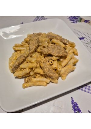 Növényi tejszínes-paprikás szója csőtésztával (vegán) recept fotója