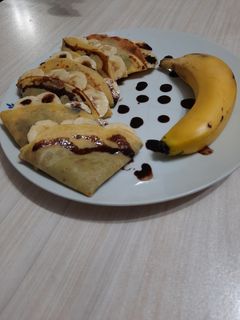 عکسی از دستور کرپ موز شکلات