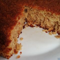 A picture of Apple-cinnamon cake.