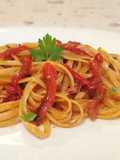 Linguine con Filetti di Peperoni Rossi