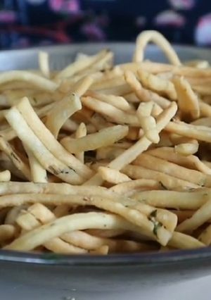 Foto resep Stik bawang renyah gurih tanpa telur