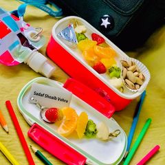A picture of Fruits in skewers / Fruits kabobs.
