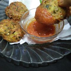 A picture of Crispy prawn veggie cutlet.