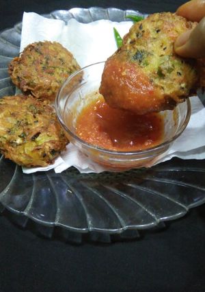 A picture of Crispy prawn veggie cutlet.