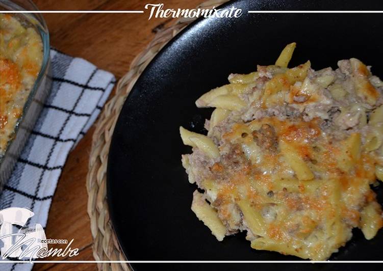 Macarrones con carne picada y queso manchego