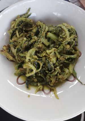 Foto di Spaghetti di zucchine al pesto