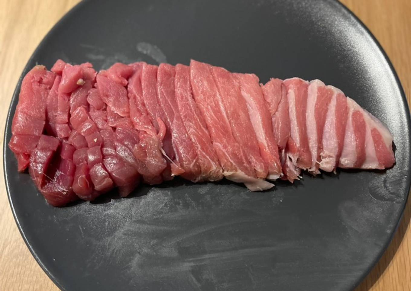 🐟 Tuna sashimi cut