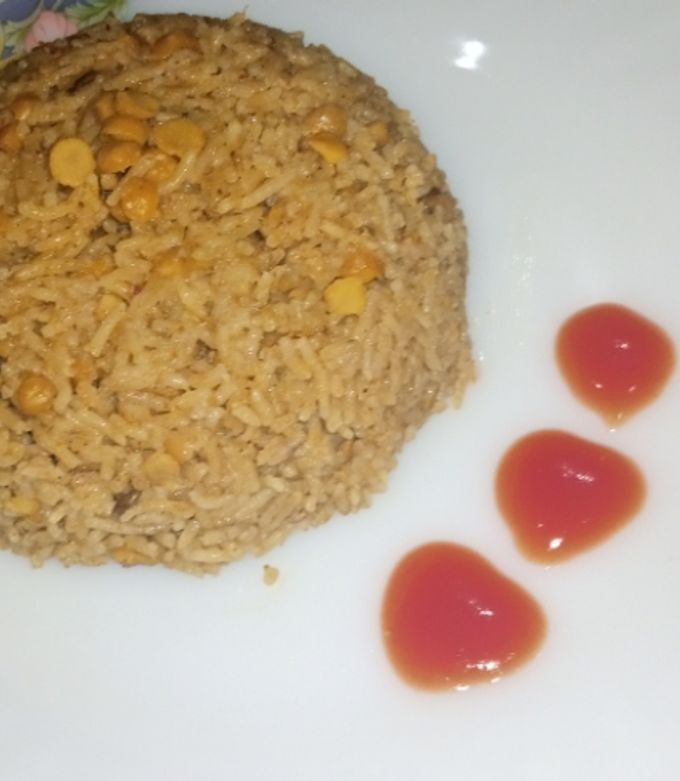 A picture of Chana daal pulao / Split Chickpeas Rice🍽.