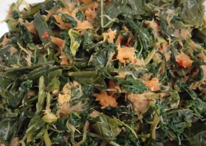 Standar Resep bikin Urap Sayur Daun Singkong dan Kenikir yang sempurna