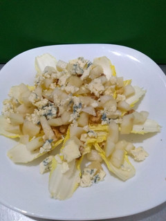 Una foto de Ensalada gourmet de endivia