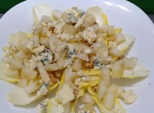 Una foto de Ensalada gourmet de endivia