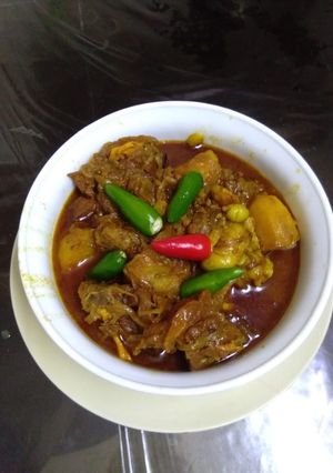 A picture of Mutton curry.