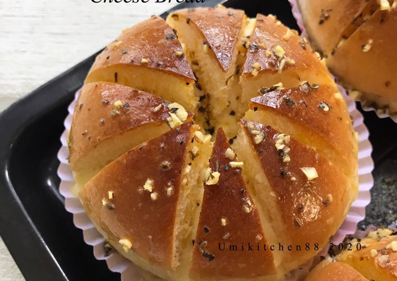 korean garlic cheese bread