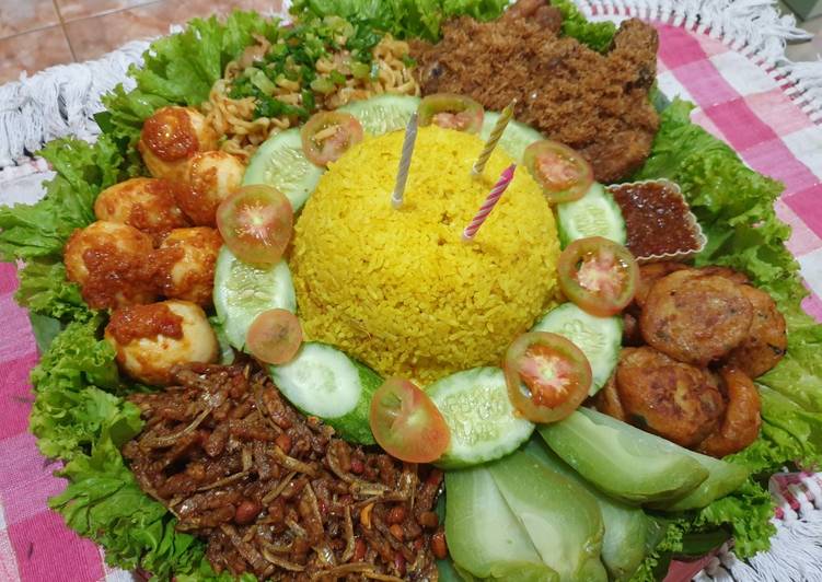 makanan Nasi tumpeng simple Jadi, Lezat Sekali