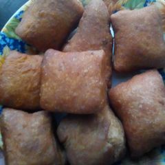 A picture of Wheat and corn flour mandazis.