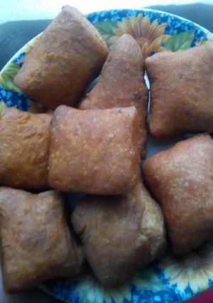 A picture of Wheat and corn flour mandazis.