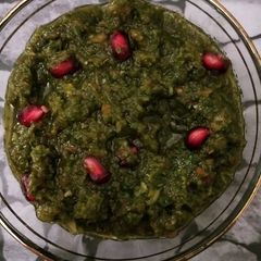 A picture of Coriander chutney.