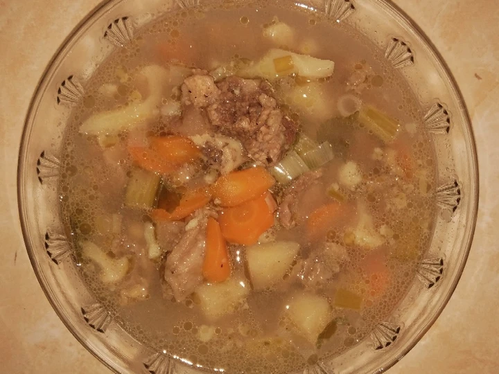 Langkah Gampang Menyiapkan Resep Sop Buntut Sapi Anti Ribet, Enak