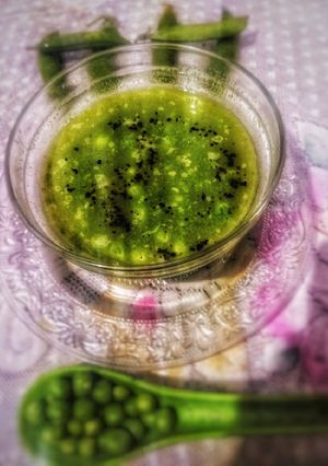 A picture of #peas-coriander soup.