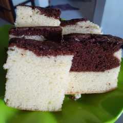 A picture of Bolu mudah 5 bahan😊.
