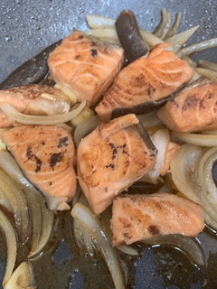 醬燒鮭魚 的食譜成品照片