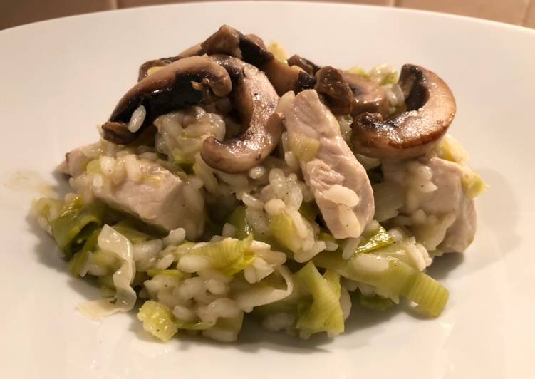 Step By Step Guide to Prepare Speedy Chicken, mushroom &amp; leek risotto