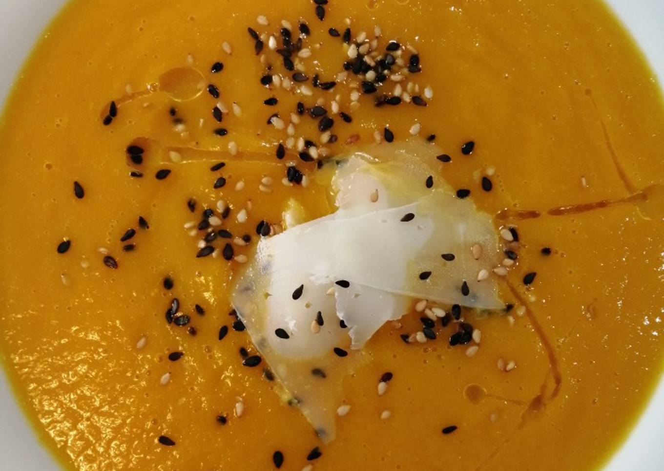 Crema de calabaza, zanahorias y queso manchego