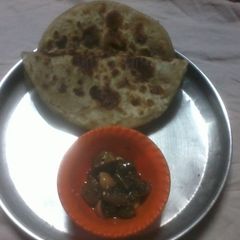 A picture of Sattu paratha.