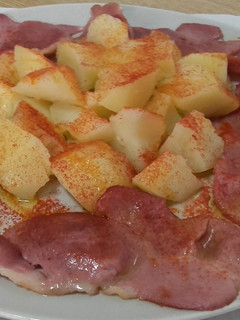 Una foto de Lacón a la gallega